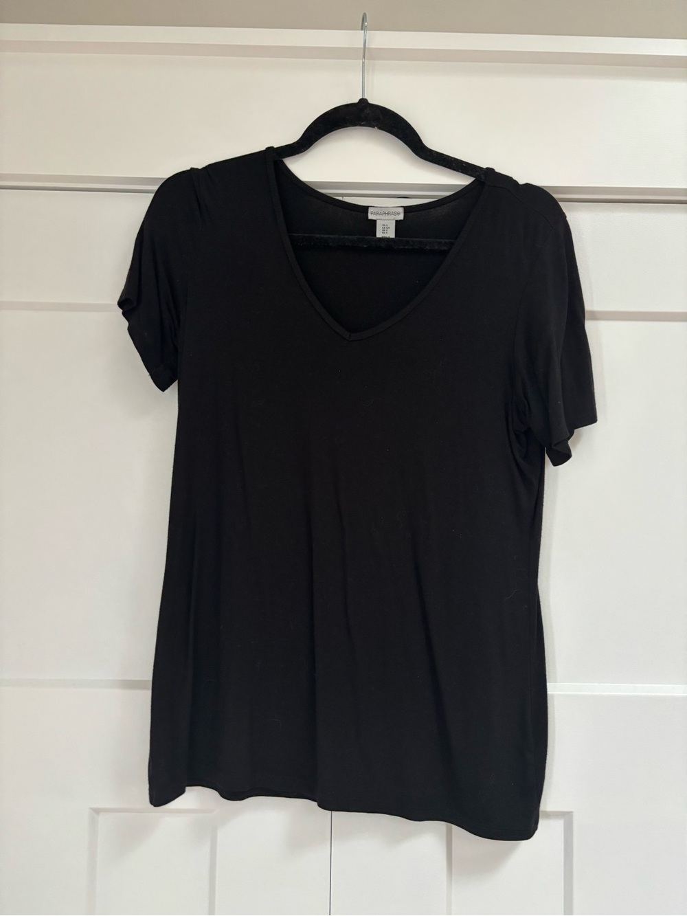 Black V-Neck Short Sleeve Tee